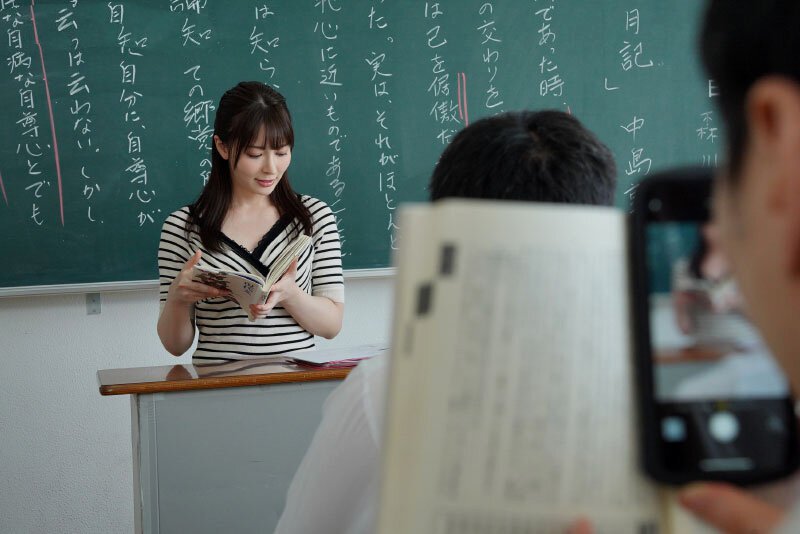 Chuyện tình của cô giáo và cậu học trò nhút nhát
